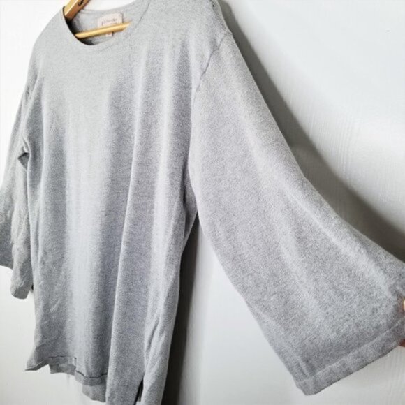 Philosophy Grey Slouchy Oversized 3/4 Sleeve Knit - Picture 7 of 7